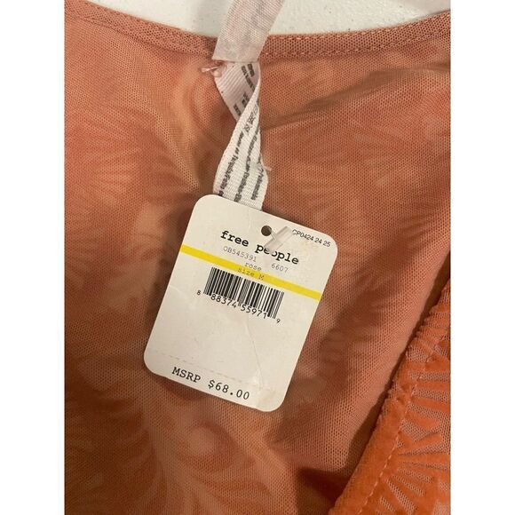 Free People On the Dance Floor Lace Bodysuit Rose NWT Medium - Picture 8 of 8